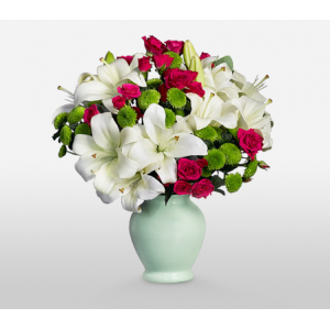 Get 40% off on Snow White Complimentary Vase