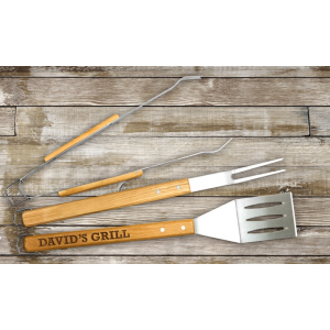 Get Engraved Wood Grilling Tool Set At $21.99